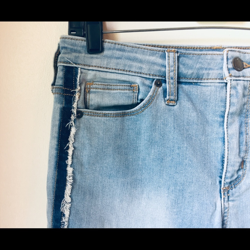 High Rise Skinny Crop Light Wash Denim Jeans 💖🌸